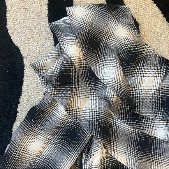 Alice + Olivia Black White Plaid One Shoulder Ruffle Top Size Med - Picture 16 of 16